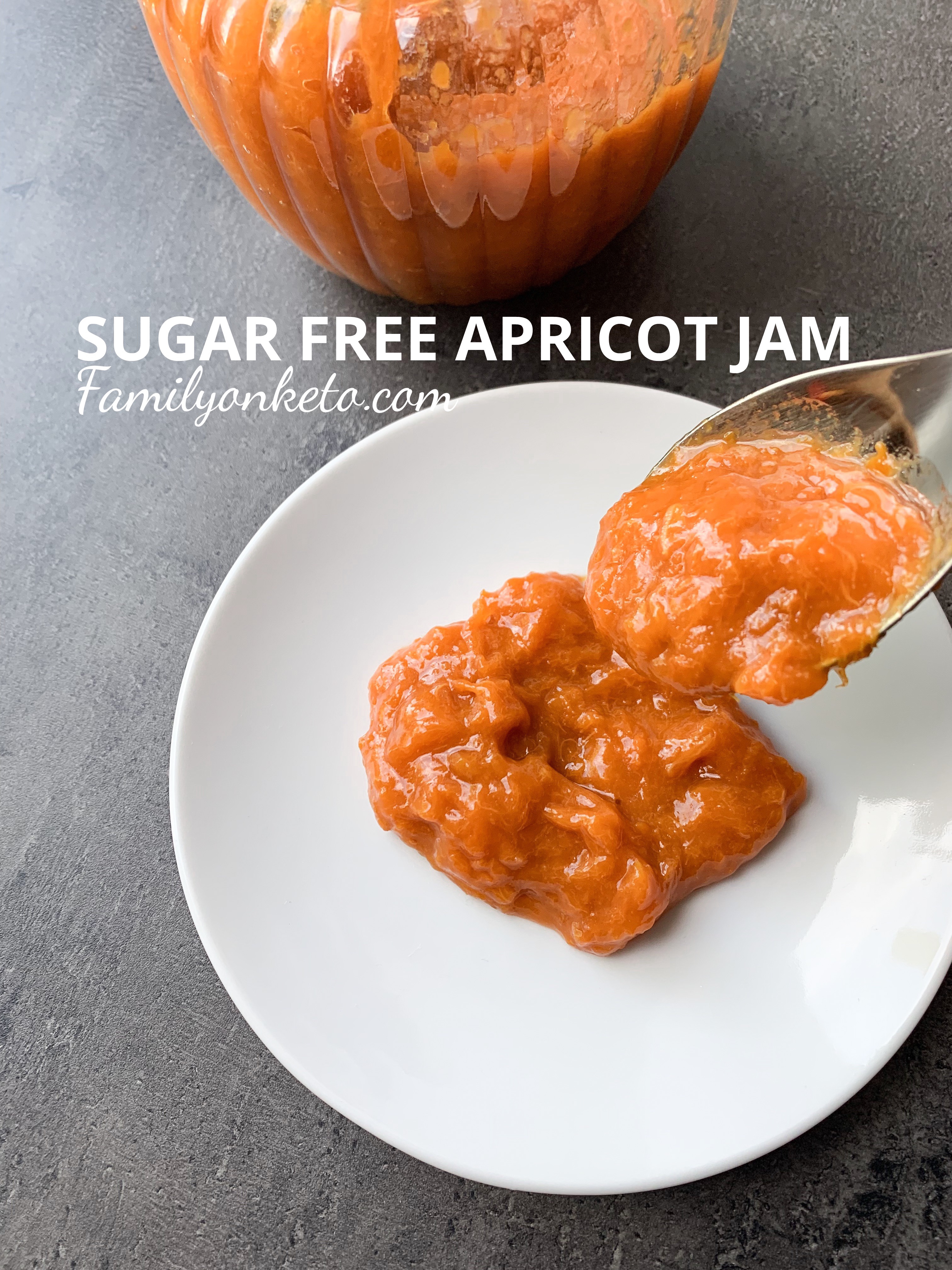 Picture of sugar free apricot jam in a spoon and on a plate