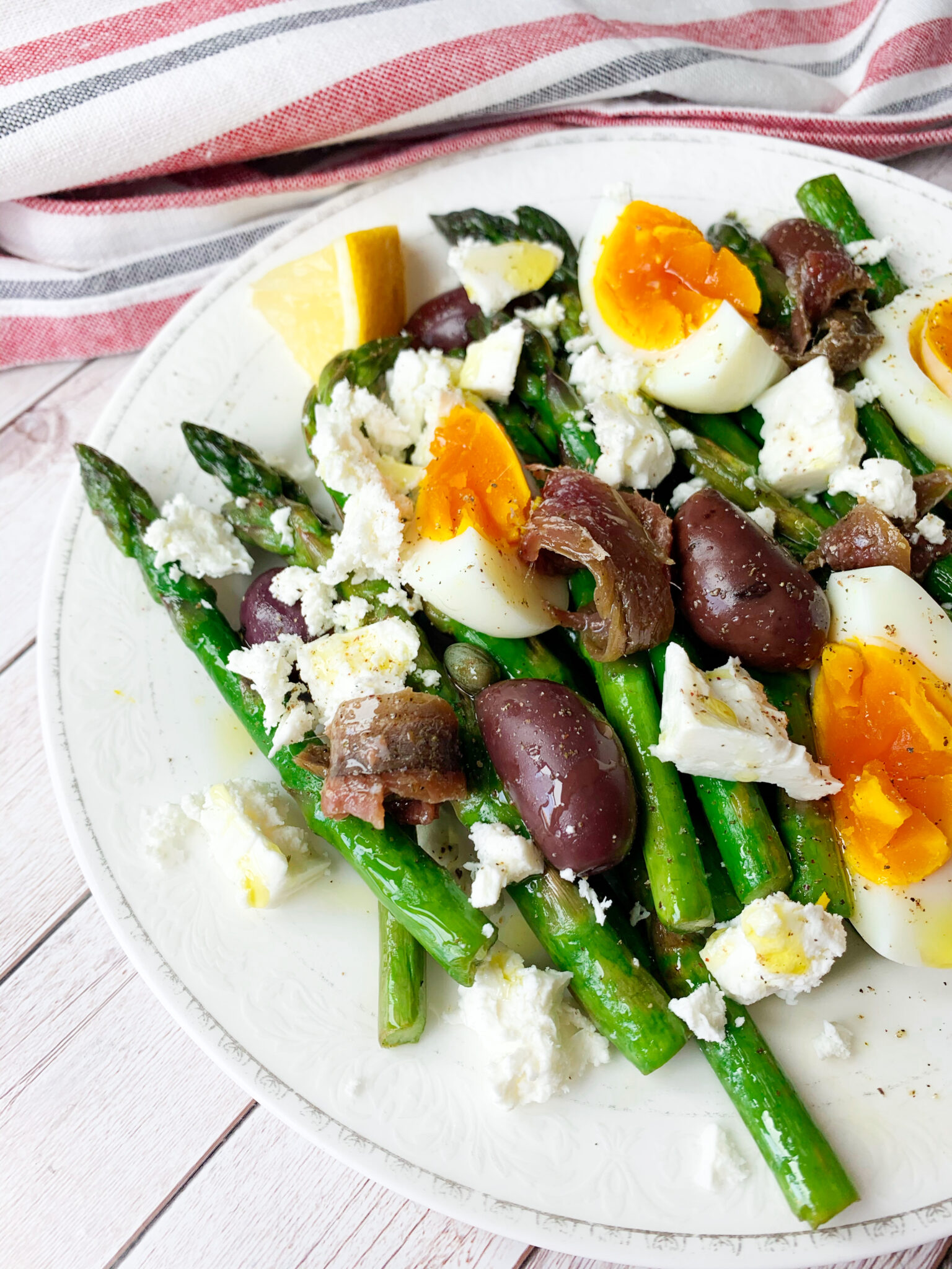 Mediterranean asparagus salad with anchovies Family On Keto