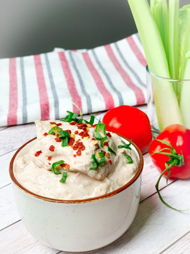 Picture of canned tuna recipe for keto tuna spread in a bowl.